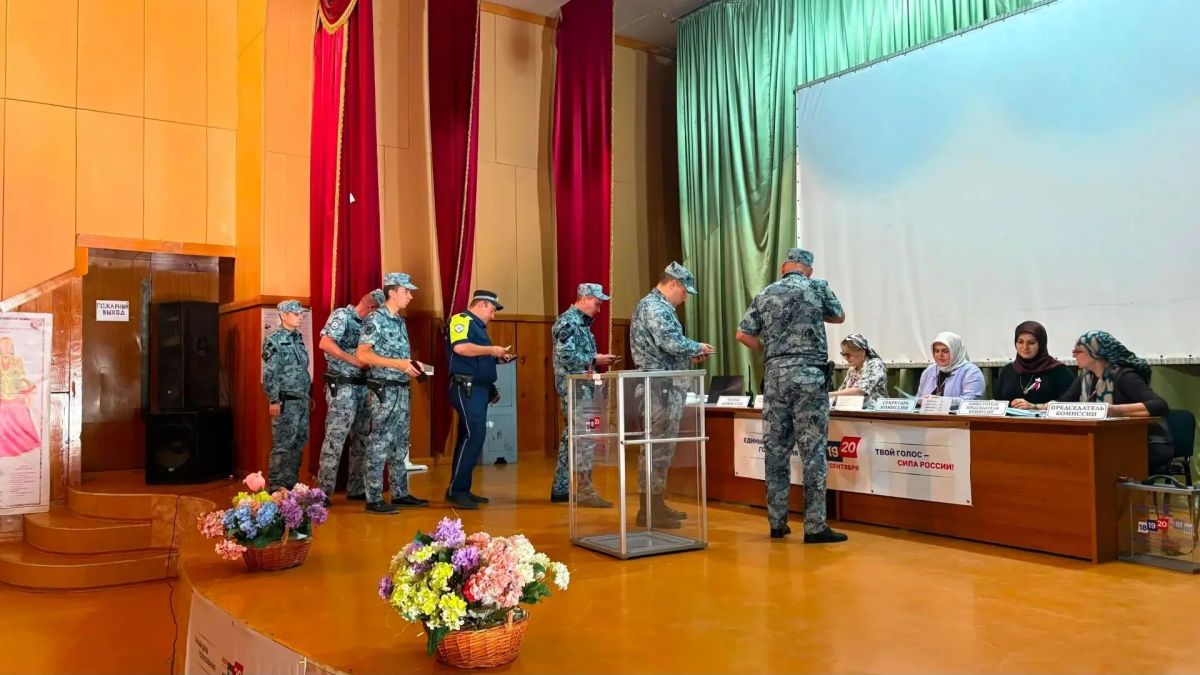 В Унцукульском районе активно идет голосование: жители муниципалитета, приходят на избирательные участки, чтобы отдать свой голос за будущее родного края и страны В Унцукульском районе активно идет голосование: жители муниципалитета, приходят на избирательные участки, чтобы отдать свой голос за будущее родного края и страны