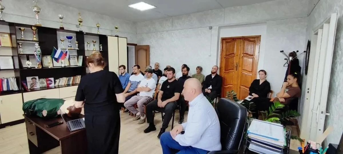 8 сентября в стенах СДЮСШ им.В.С.Юмина состоялось плановое обучение по оказанию первой медицинской помощи