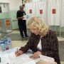 Сегодня по всей стране проходит второй день голосования на выборах депутатов Государственной Думы различных уровней — федерального, регионального, муниципального