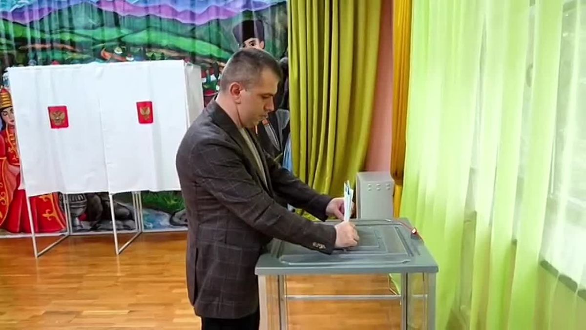 Участник президентской программы «Время героев», заместитель министра здравоохранения Республики Дагестан Магомед Валихов принял участие в выборах и призвал россиян не оставаться в стороне, подчеркнув, что от выбора каждого...