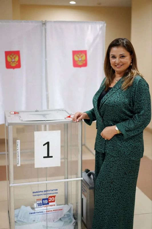 Сотрудники Управления по делам ГО и ЧС Каспийска приняли участие в выборах Сотрудники Управления по делам ГО и ЧС Каспийска приняли участие в выборах