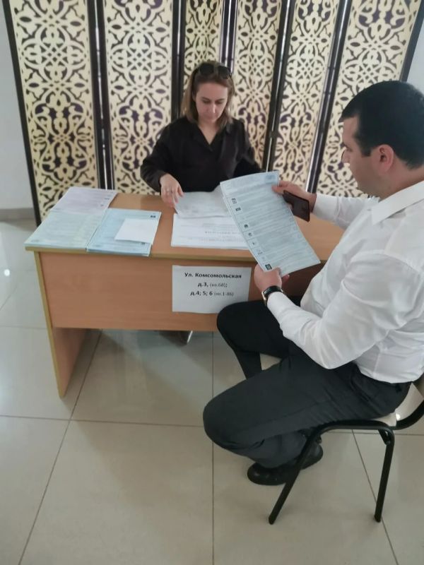Сотрудники Управления по делам ГО и ЧС Каспийска приняли участие в выборах