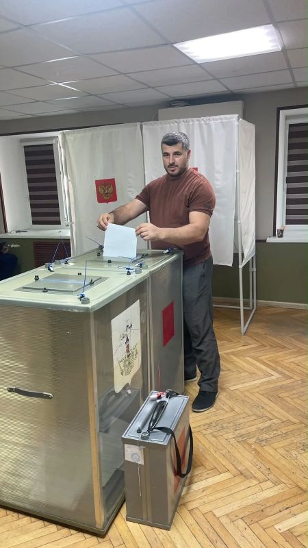 Третий день голосования, и коллектив Республиканского физико-математического лицея-интерната (РФМЛИ) снова в строю!