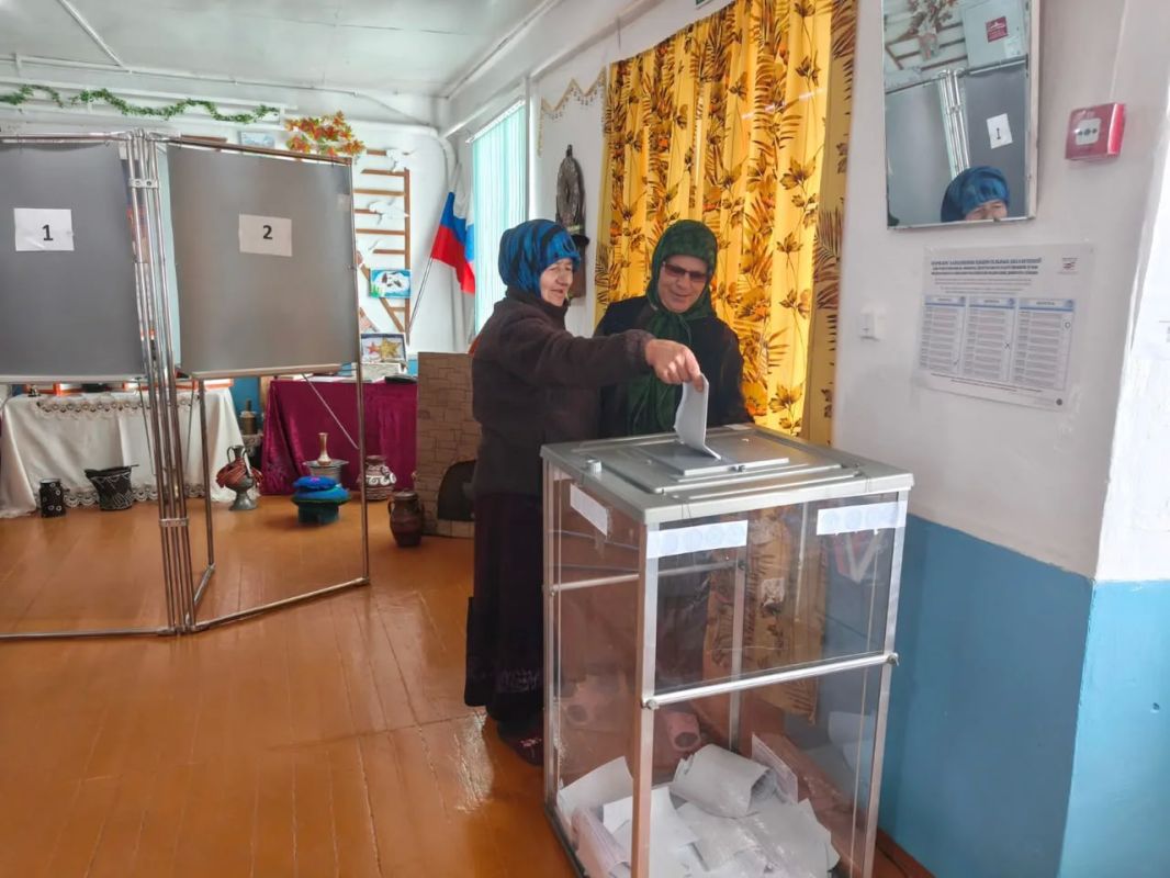 *Гражданский долг без преград: как наши подопечные проголосовали на выборах * *Гражданский долг без преград: как наши подопечные проголосовали на выборах *