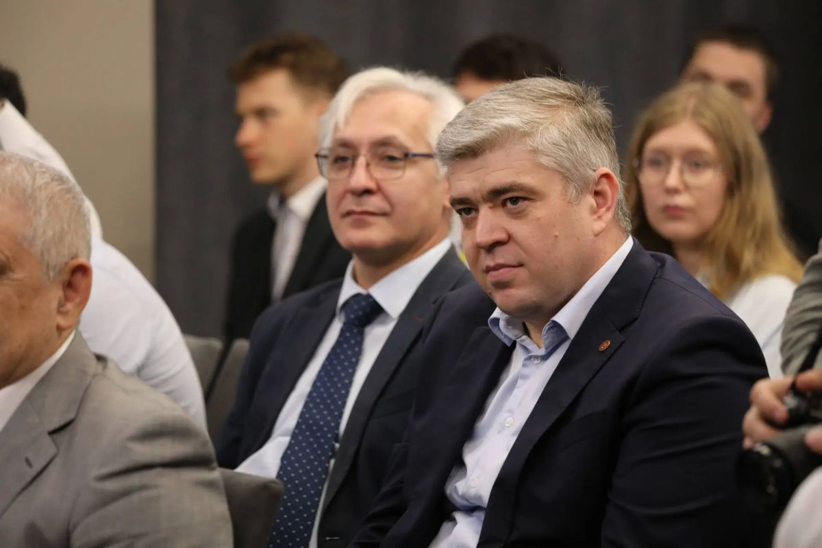 Магомед Рамазанов: Сегодня в Каспийске дали старт научной школе «Перспективные квантовые материалы», посвященной актуальным вопросам физики конденсированного состояния Магомед Рамазанов: Сегодня в Каспийске дали старт научной школе «Перспективные квантовые материалы», посвященной актуальным вопросам физики конденсированного состояния