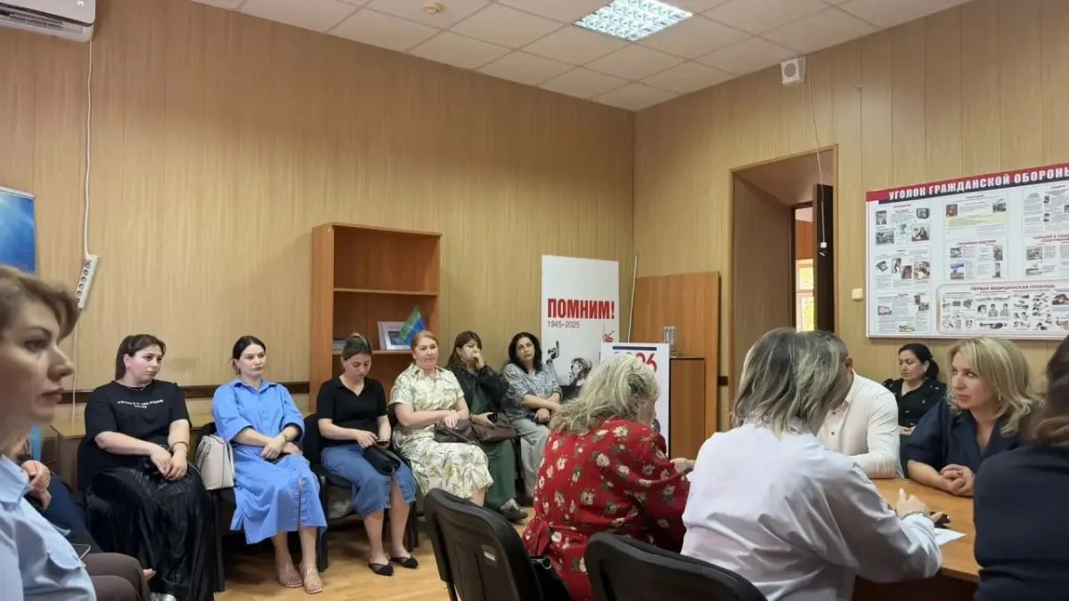 В здании Центра занятости населения города Дербента и Дербентского района состоялось мероприятие, направленное на профилактику идеологии терроризма и экстремизма, а также повышение уровня общественной безопасности В здании Центра занятости населения города Дербента и Дербентского района состоялось мероприятие, направленное на профилактику идеологии терроризма и экстремизма, а также повышение уровня общественной безопасности