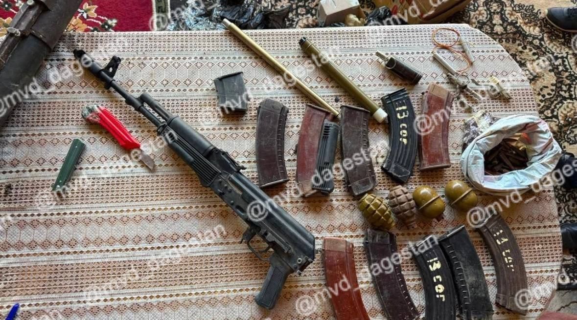 Полицейские в Унцукульском районе пресекли преступную деятельность лиц, причастных к незаконному изготовлению оружия Полицейские в Унцукульском районе пресекли преступную деятельность лиц, причастных к незаконному изготовлению оружия