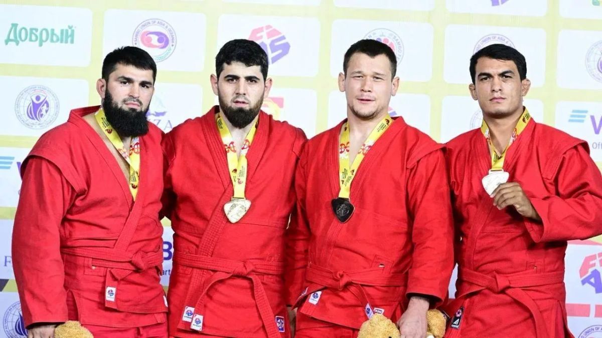 Дагестанские самбисты выиграли золото и серебро Кубка мира в Душанбе