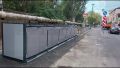 В Махачкале по поручению мэра столицы Джамбулата Салавова продолжается установка новых современных евроконтейнеров