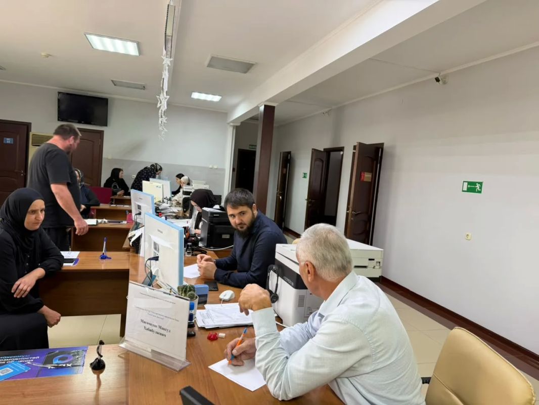 В Кумторкалинском районе прошел совместный прием граждан по оказанию бесплатной юридической помощи В Кумторкалинском районе прошел совместный прием граждан по оказанию бесплатной юридической помощи