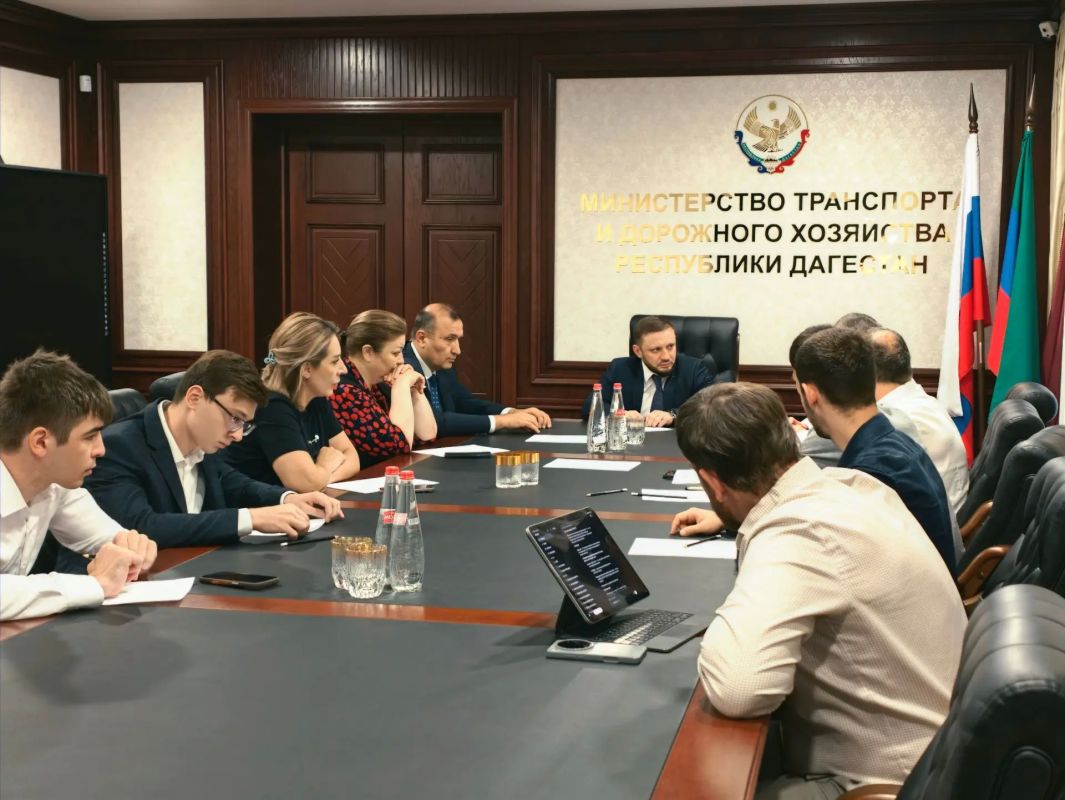 Джамбулат Гаджиев встретился со студентами филиала МАДИ Джамбулат Гаджиев встретился со студентами филиала МАДИ