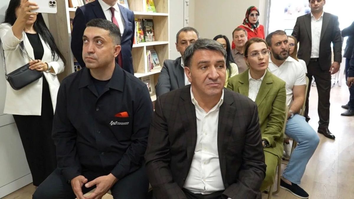 Камил Саидов принял участие в открытии обновлённой модельной библиотеки в Махачкале Камил Саидов принял участие в открытии обновлённой модельной библиотеки в Махачкале