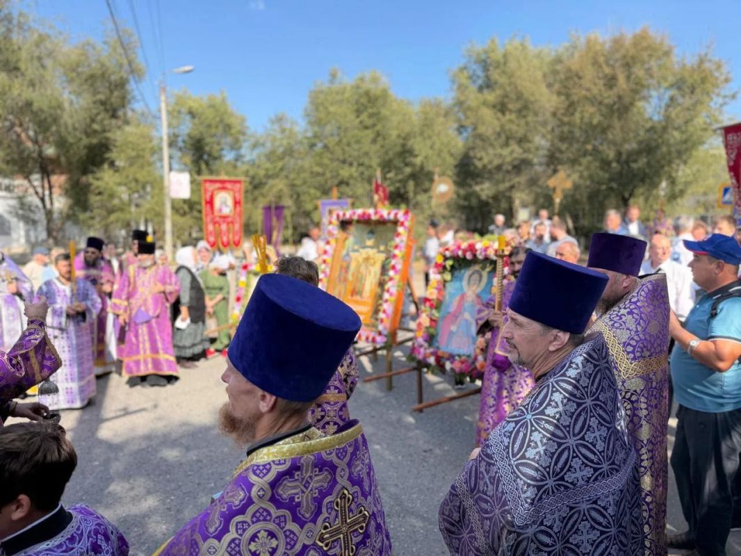 Православные Хасавюрта приняли участие в общереспубликанском крестном ходе Православные Хасавюрта приняли участие в общереспубликанском крестном ходе