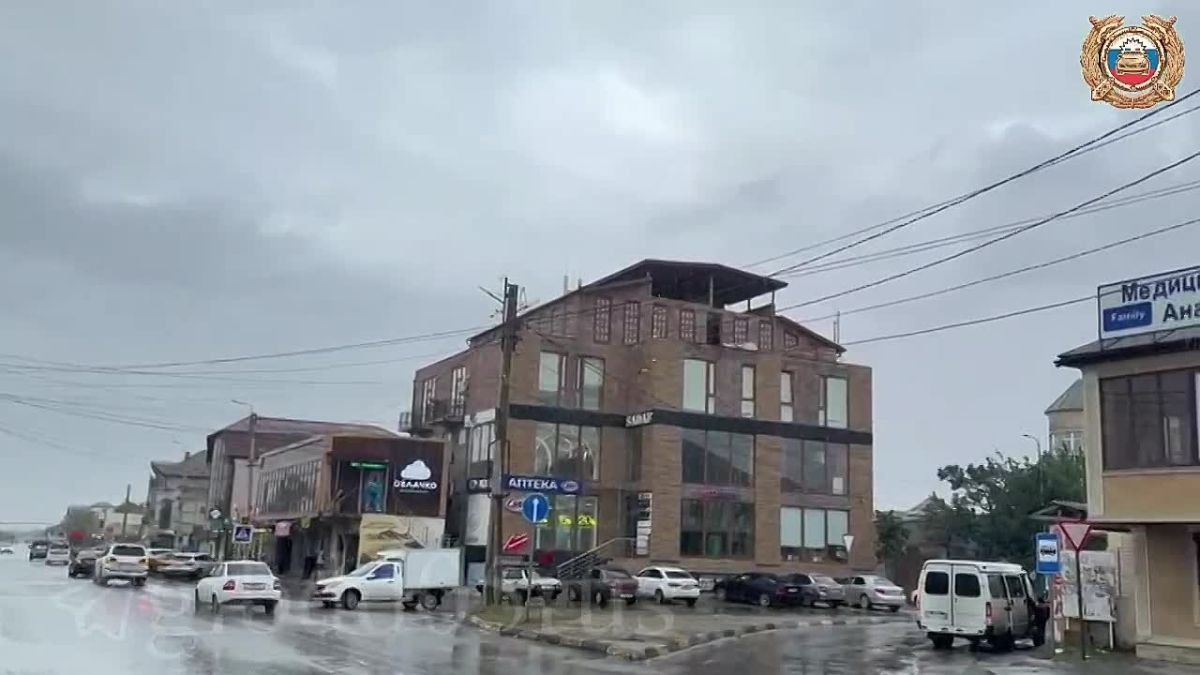 Уважаемые жители и гости республики! Госавтоинспекция Дагестана предупреждает об ухудшении погодных условий