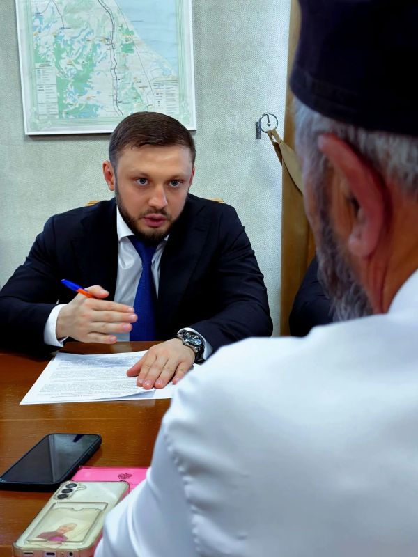 Провёл личный приём жителей Каякентского района — и могу сказать, что встреча прошла действительно плодотворно Провёл личный приём жителей Каякентского района — и могу сказать, что встреча прошла действительно плодотворно