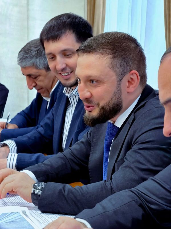 Провёл личный приём жителей Каякентского района — и могу сказать, что встреча прошла действительно плодотворно Провёл личный приём жителей Каякентского района — и могу сказать, что встреча прошла действительно плодотворно