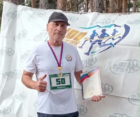 Дагестанец Госейн Лабазанов стал победителем Всероссийских соревнований по горному бегу вверх «Бегом на Олимп», которые прошли в Кисловодске