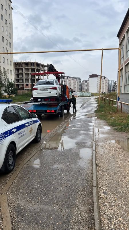 Администрация Каспийска продолжает работу по обеспечению комфортной и безопасной городской среды, уделяя особое внимание обращениям жителей