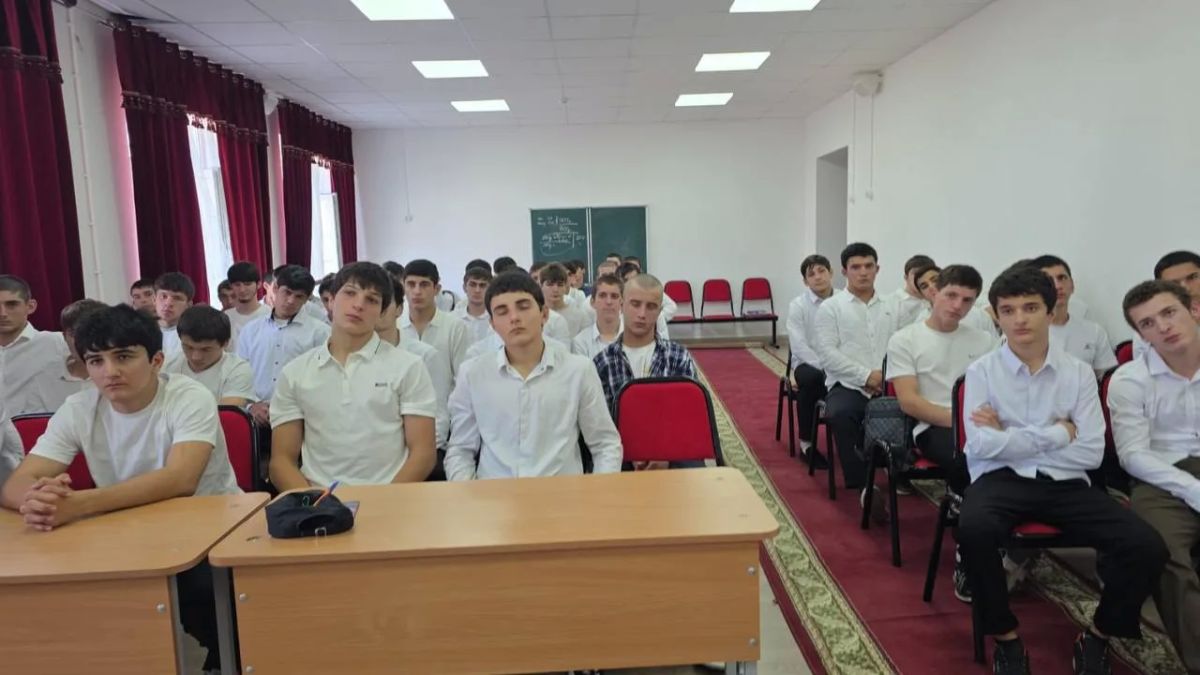 Межведомственная рабочая группа провела профилактическую встречу в Спортшколе-интернате г. Хасавюрта Межведомственная рабочая группа провела профилактическую встречу в Спортшколе-интернате г. Хасавюрта