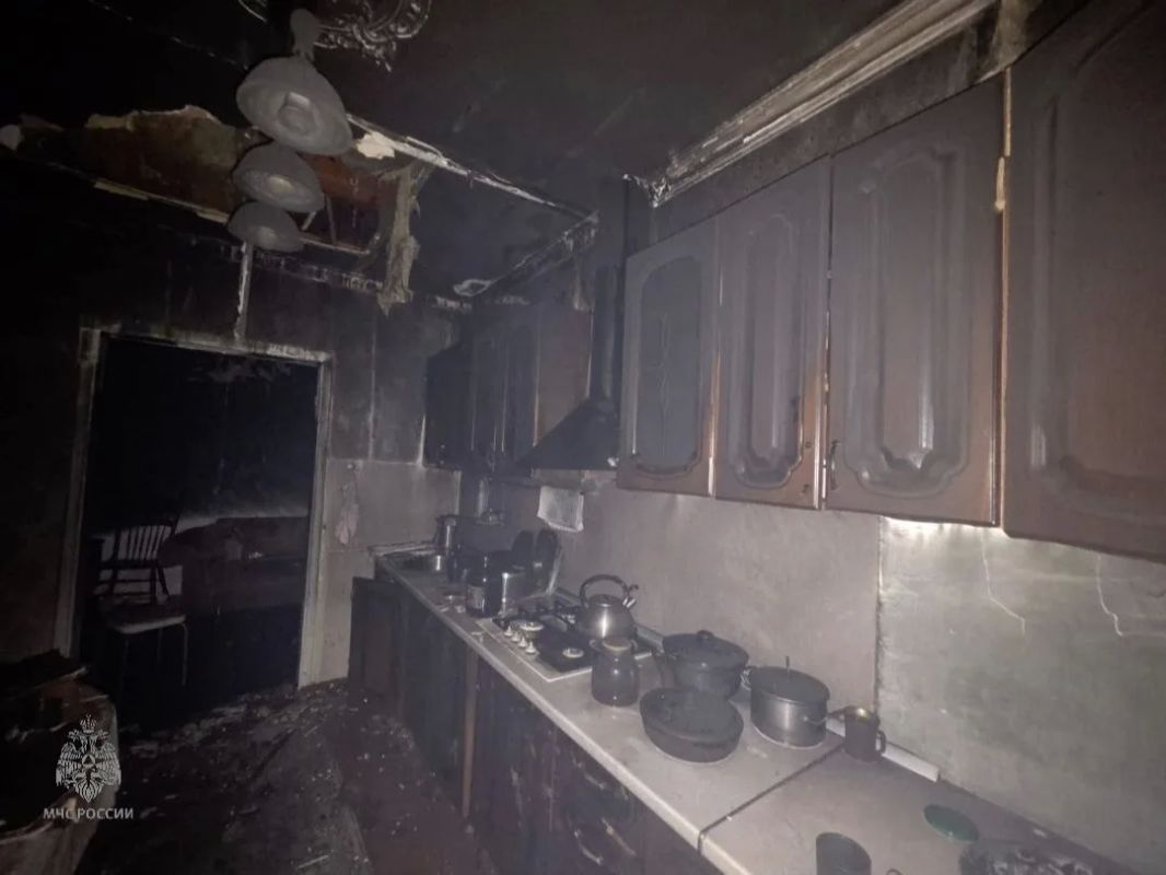 При пожаре в Махачкале пострадал мужчина При пожаре в Махачкале пострадал мужчина
