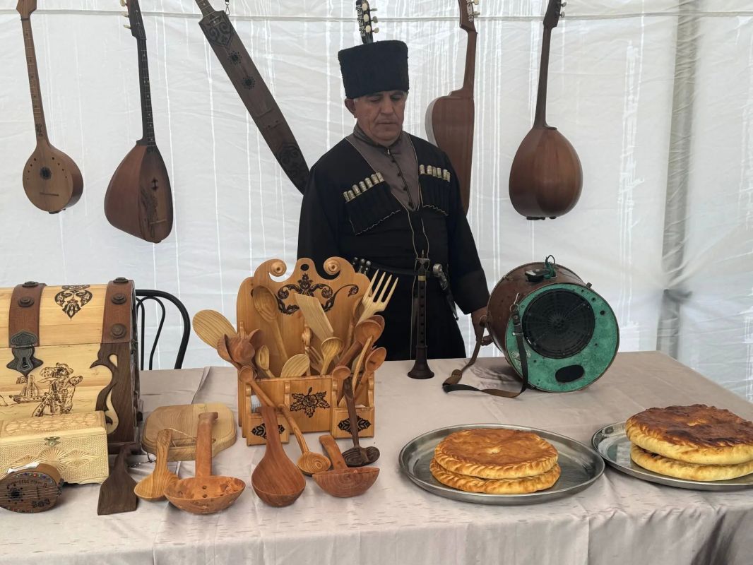 В Махачкале проходит Фестиваль каспийской рыбы В Махачкале проходит Фестиваль каспийской рыбы