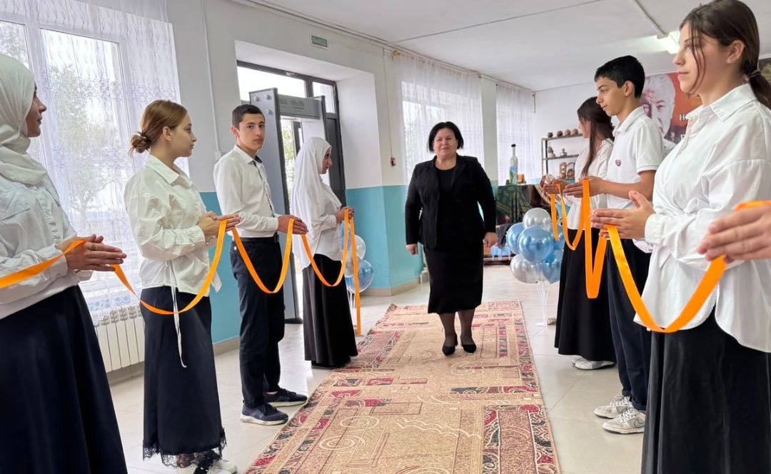 В преддверии Дня учителя «Навигаторы детства» совместно с Движением Первых Республики Дагестан провели мероприятия в рамках Всероссийской акции «#Благодарю» В преддверии Дня учителя «Навигаторы детства» совместно с Движением Первых Республики Дагестан провели мероприятия в рамках Всероссийской акции «#Благодарю»