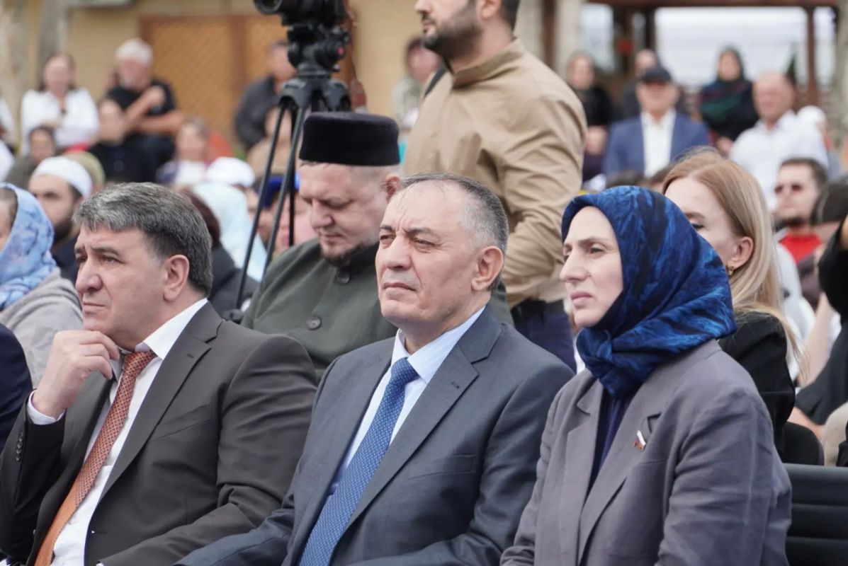 Принял участие в XIII Международном межрелигиозном молодёжном форуме, который проходит в Дагестане Принял участие в XIII Международном межрелигиозном молодёжном форуме, который проходит в Дагестане