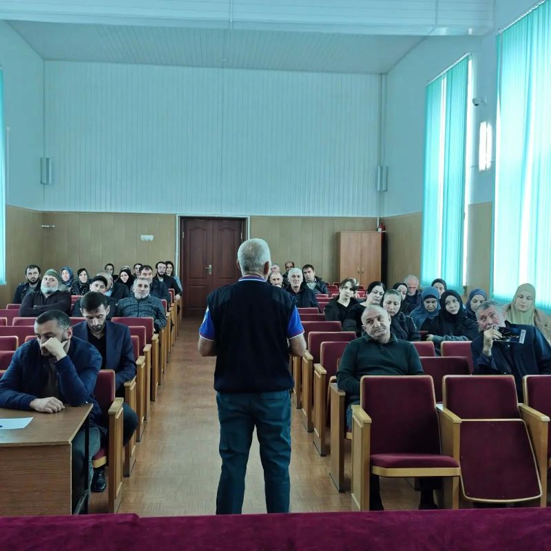 Специалисты учебно-методического центра МЧС Дагестана провели занятия по гражданской обороне Специалисты учебно-методического центра МЧС Дагестана провели занятия по гражданской обороне