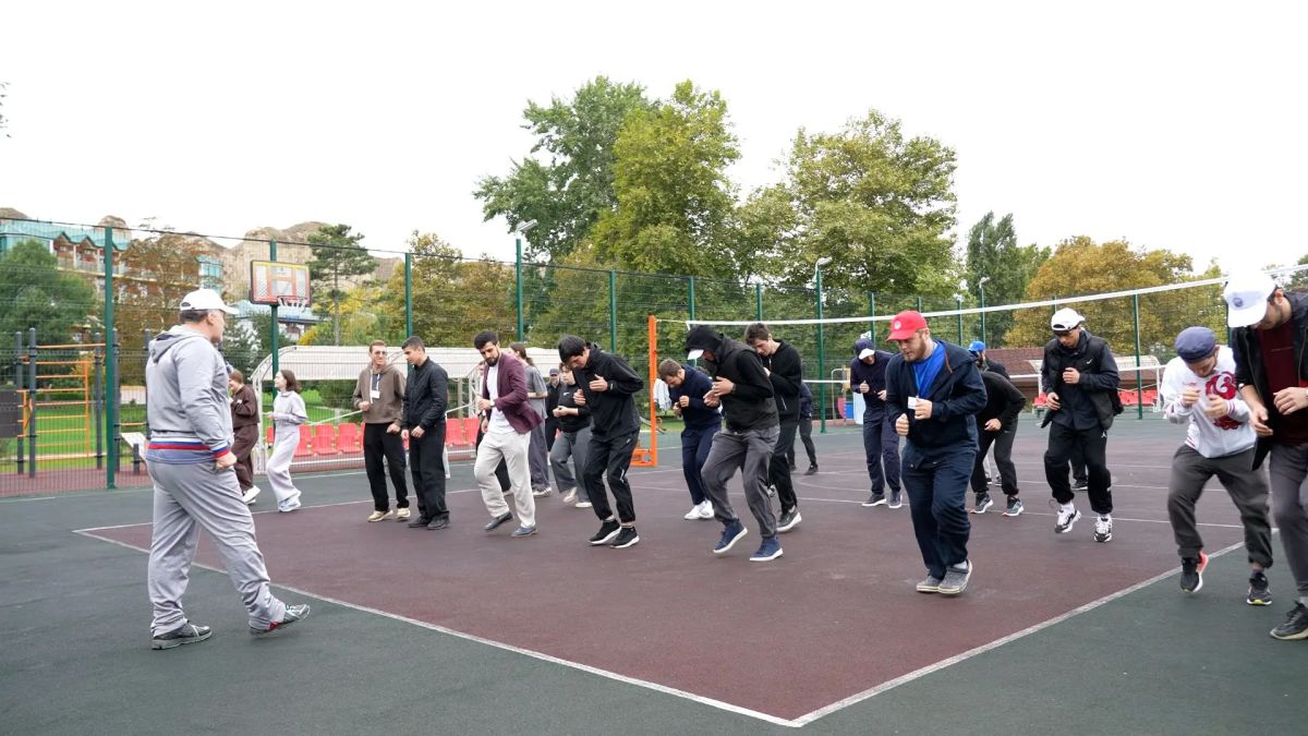 Утро второго дня XIII Международного межрелигиозного молодежного форума для его участников началось активно Утро второго дня XIII Международного межрелигиозного молодежного форума для его участников началось активно