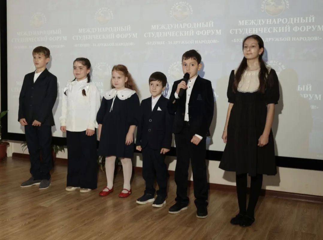 В Профессионально - педагогическом колледже прошёл Международный студенческий форум «Будущее — за дружбой народов» В Профессионально - педагогическом колледже прошёл Международный студенческий форум «Будущее — за дружбой народов»