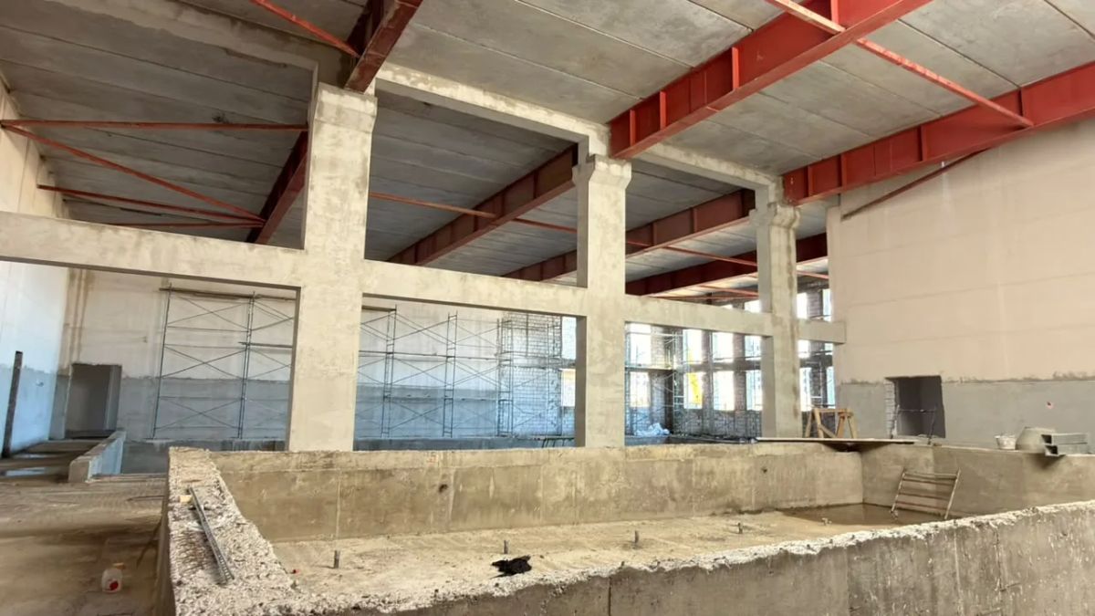 Продолжается строительство школы на 1200 мест в мкр-не «Южный» Продолжается строительство школы на 1200 мест в мкр-не «Южный»