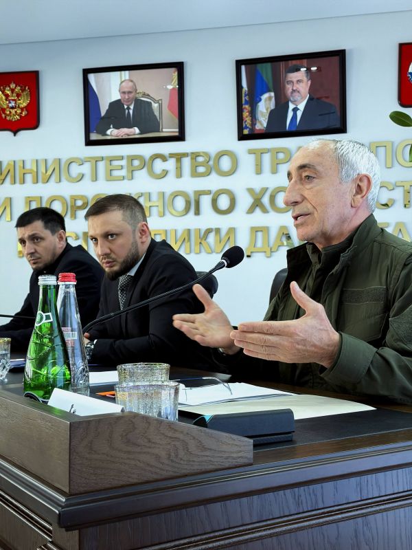 Сегодня провёл пресс-конференцию, посвящённую ситуации с восстановлением «Красного моста» в Гергебильском районе Сегодня провёл пресс-конференцию, посвящённую ситуации с восстановлением «Красного моста» в Гергебильском районе