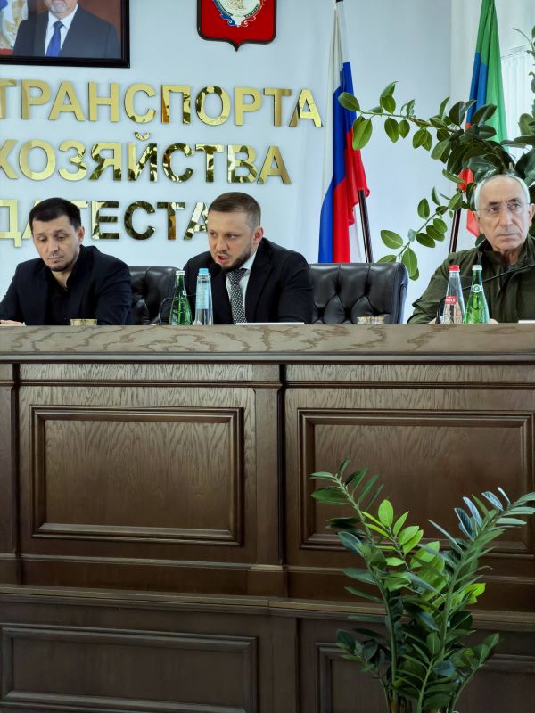 Сегодня провёл пресс-конференцию, посвящённую ситуации с восстановлением «Красного моста» в Гергебильском районе Сегодня провёл пресс-конференцию, посвящённую ситуации с восстановлением «Красного моста» в Гергебильском районе