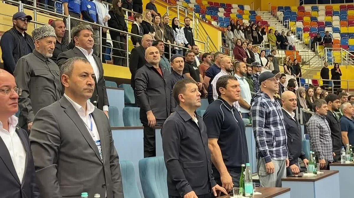 Минутой молчания почтили память Мусы Таймазова