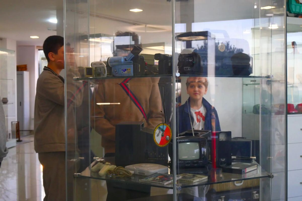 Вчера, 10 октября, в Каспийском музее открылась выставка «Кладовая воспоминаний» Вчера, 10 октября, в Каспийском музее открылась выставка «Кладовая воспоминаний»