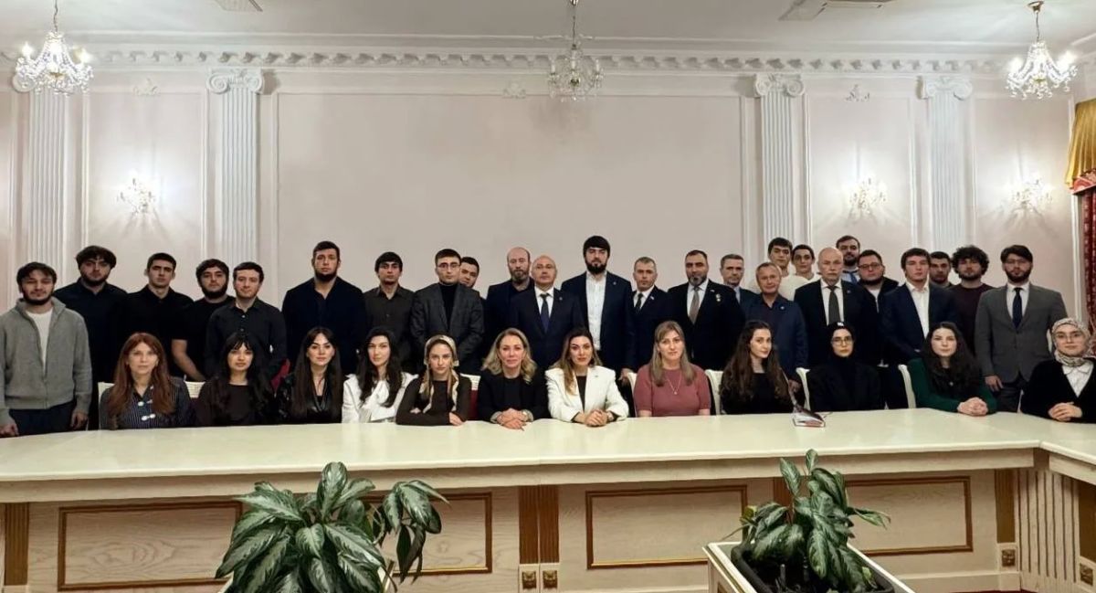 В Москве обсудили создание Молодёжного совета при Постоянном представительстве Республики Дагестан при Президенте Российской Федерации В Москве обсудили создание Молодёжного совета при Постоянном представительстве Республики Дагестан при Президенте Российской Федерации