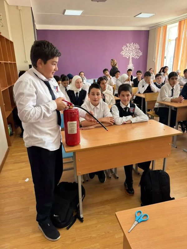 Безопасность начинается со знаний! Безопасность начинается со знаний!