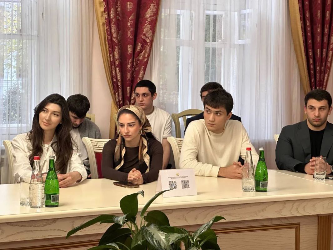 В Москве обсудили создание Молодёжного совета при Постоянном представительстве Республики Дагестан при Президенте Российской Федерации В Москве обсудили создание Молодёжного совета при Постоянном представительстве Республики Дагестан при Президенте Российской Федерации