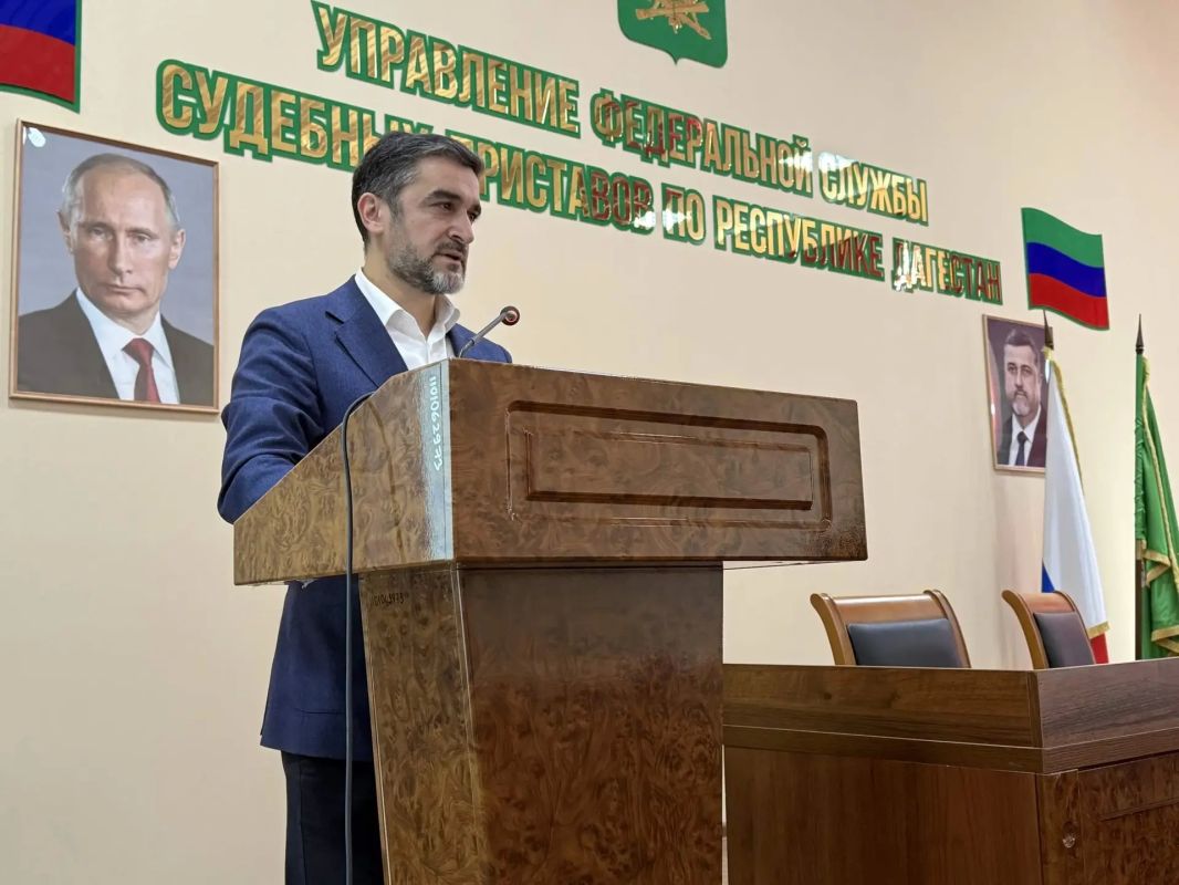О законе и чести. Как противостоять коррупции и не переступить черту закона? В УФССП России по Республике Дагестан состоялась лекция для сотрудников в рамках проекта «Знание О законе и чести. Как противостоять коррупции и не переступить черту закона? В УФССП России по Республике Дагестан состоялась лекция для сотрудников в рамках проекта «Знание