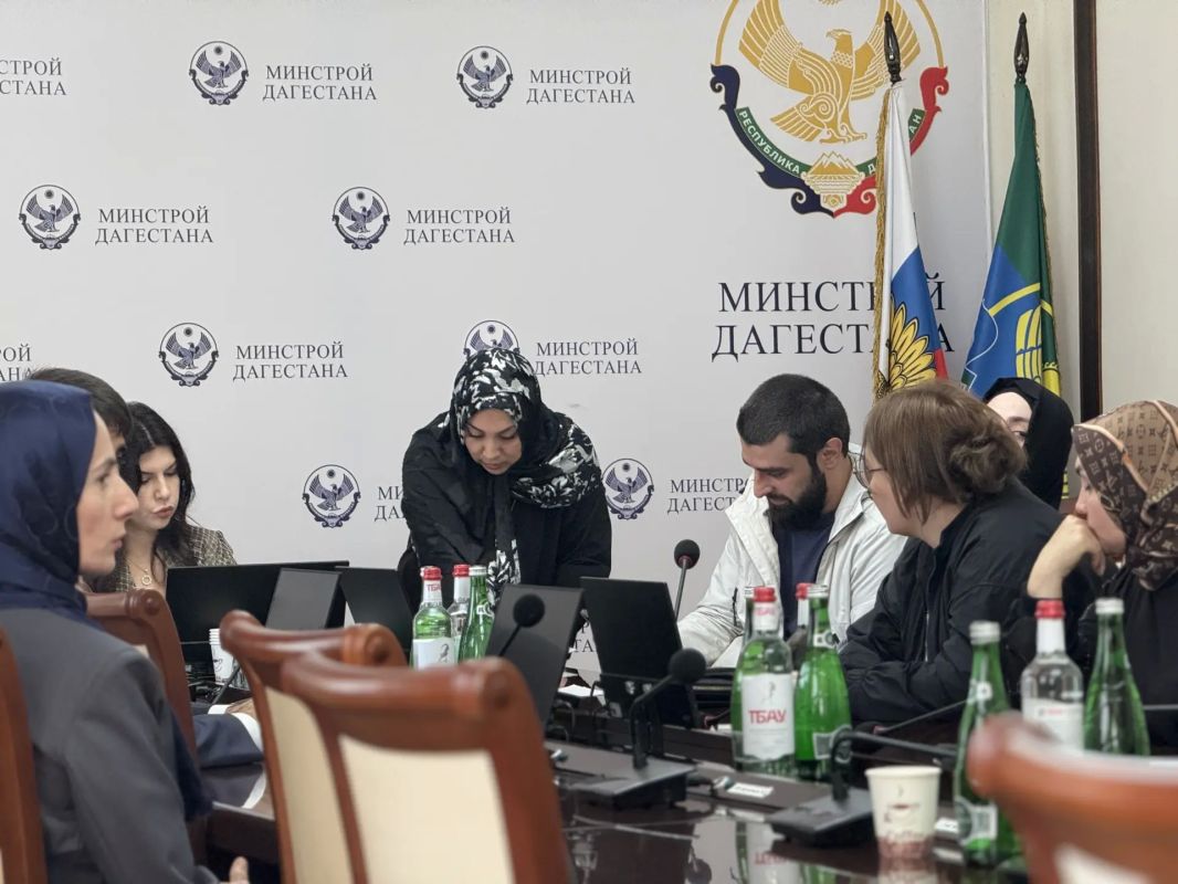 Минстрой Дагестана продолжает работу по вопросу пострадавших граждан от действий ООО АР ГРУПП Минстрой Дагестана продолжает работу по вопросу пострадавших граждан от действий ООО АР ГРУПП