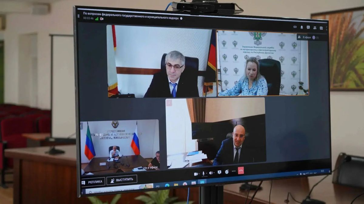 Иван Голуб принял участие в совещании по вопросам надзора за использованием земель сельхозназначения Иван Голуб принял участие в совещании по вопросам надзора за использованием земель сельхозназначения