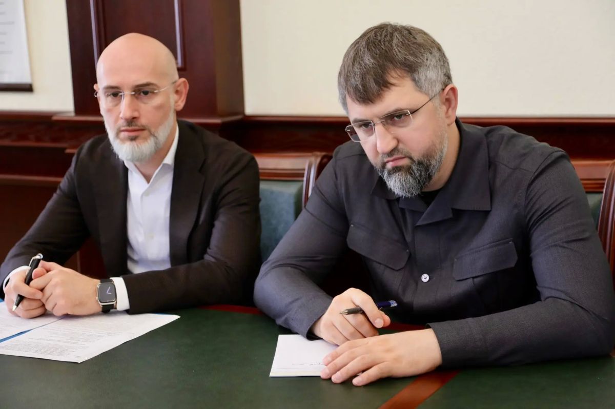 Магомед Рамазанов: Провёл встречу с заместителем полномочного представителя Президента России в Северо-Кавказском федеральном округе Максимом Викторовичем Владимировым Магомед Рамазанов: Провёл встречу с заместителем полномочного представителя Президента России в Северо-Кавказском федеральном округе Максимом Викторовичем Владимировым
