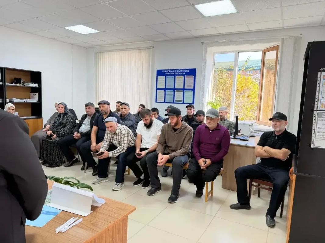 В Казбековском районе прошла ярмарка вакансий В Казбековском районе прошла ярмарка вакансий