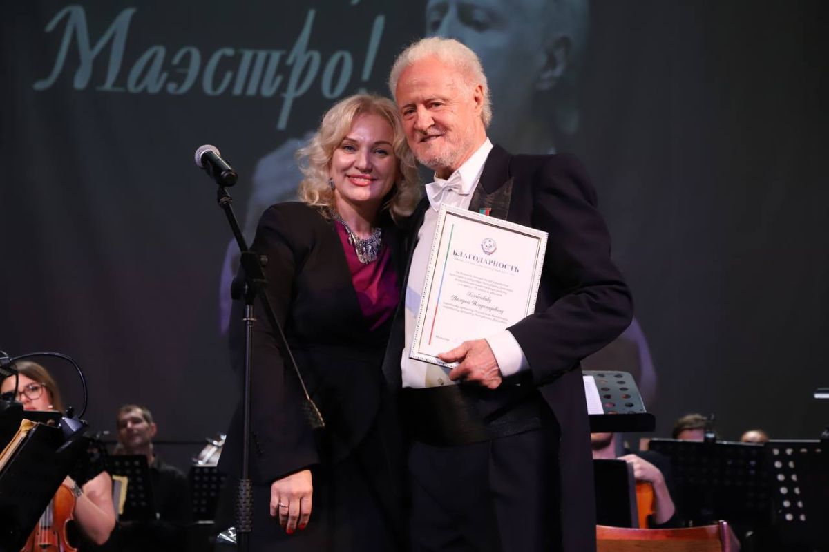 Маэстро Валерий Хлебников отметил 75-летний юбилей Маэстро Валерий Хлебников отметил 75-летний юбилей