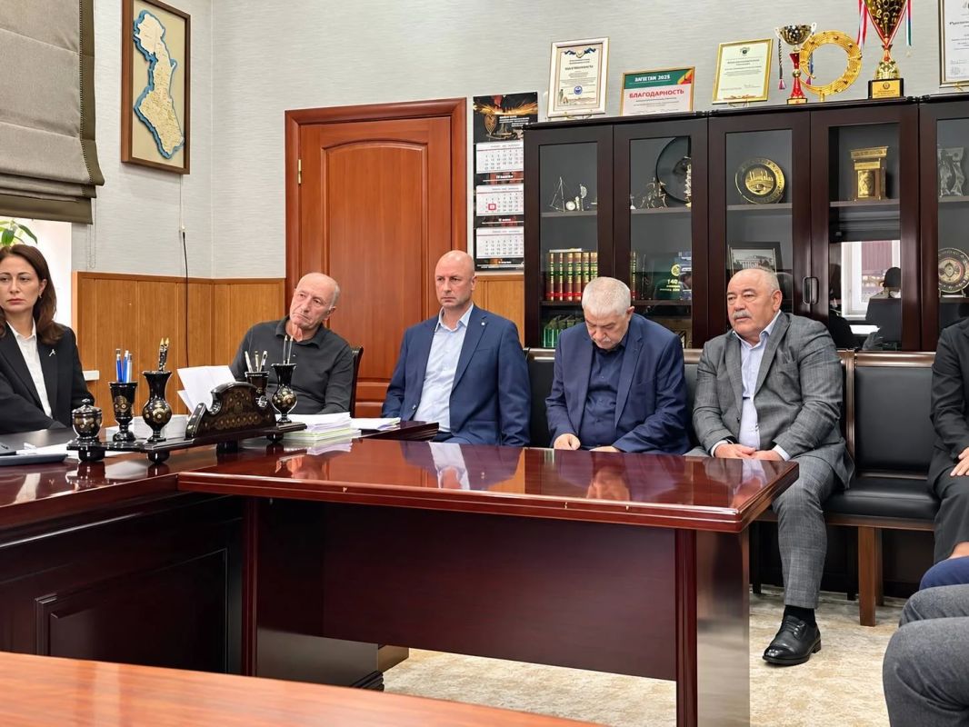 В Дагестане обсудили меры по решению кадрового дефицита в ветеринарной службе В Дагестане обсудили меры по решению кадрового дефицита в ветеринарной службе