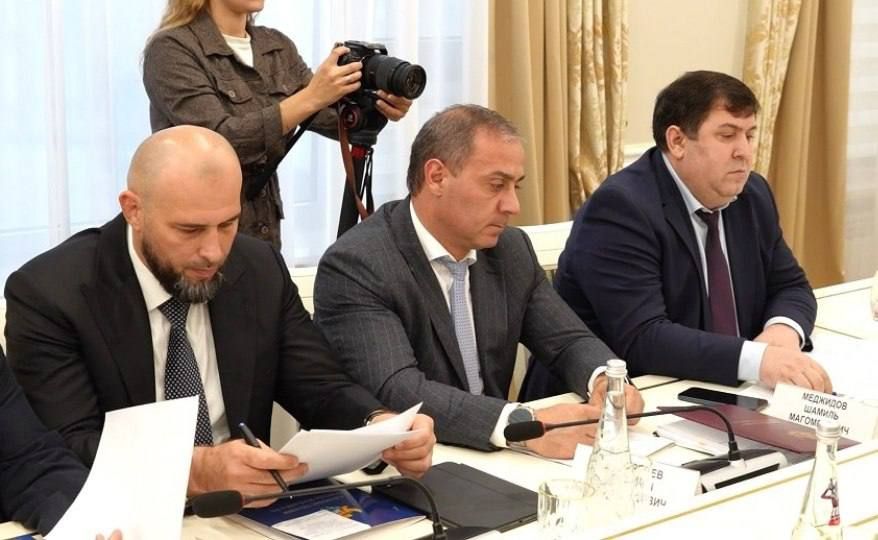 Джамбулат Салавов: Уважаемые махачкалинцы!. Джамбулат Салавов: Уважаемые махачкалинцы!.