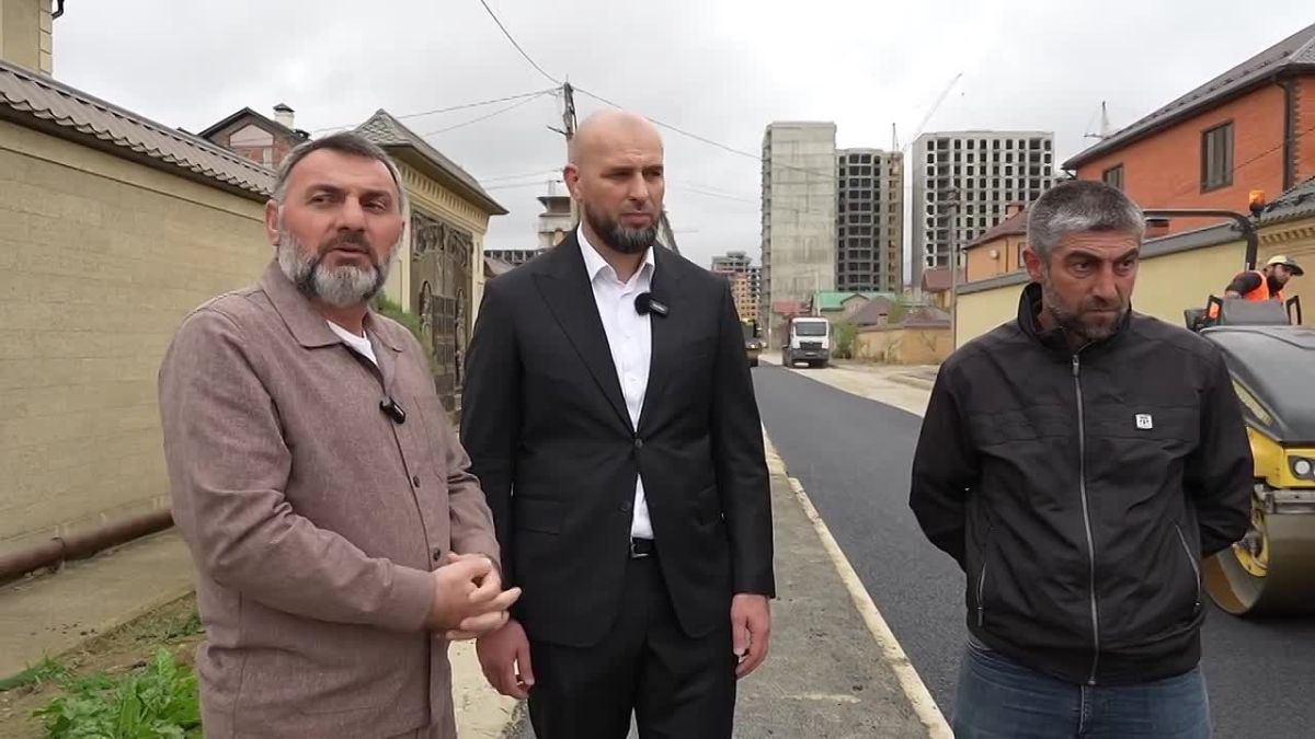 В поселке Турали полным ходом идет реконструкция улицы Салмана Галимова