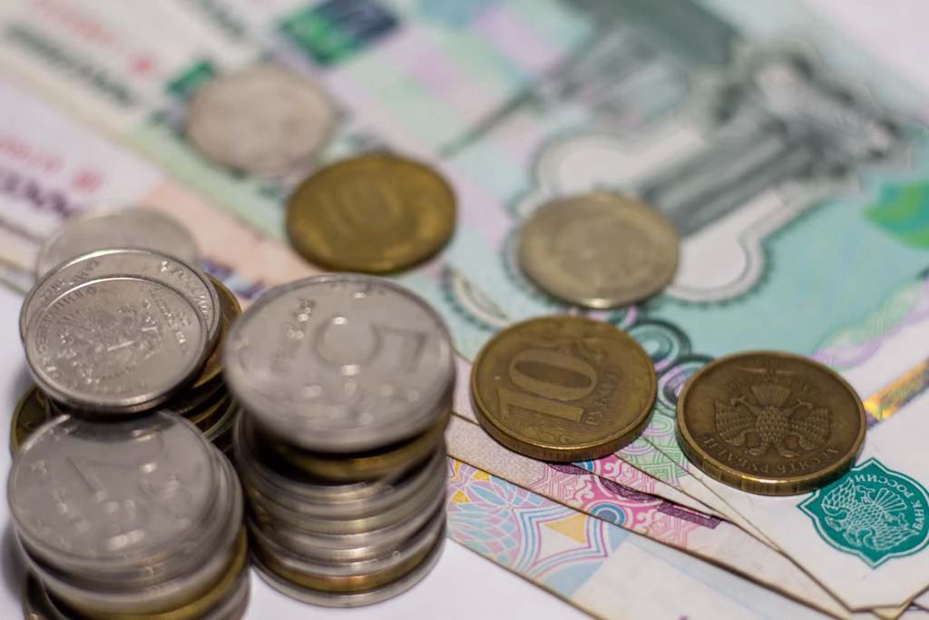 Объемы снятия наличных в Дагестане снизились на 6%
