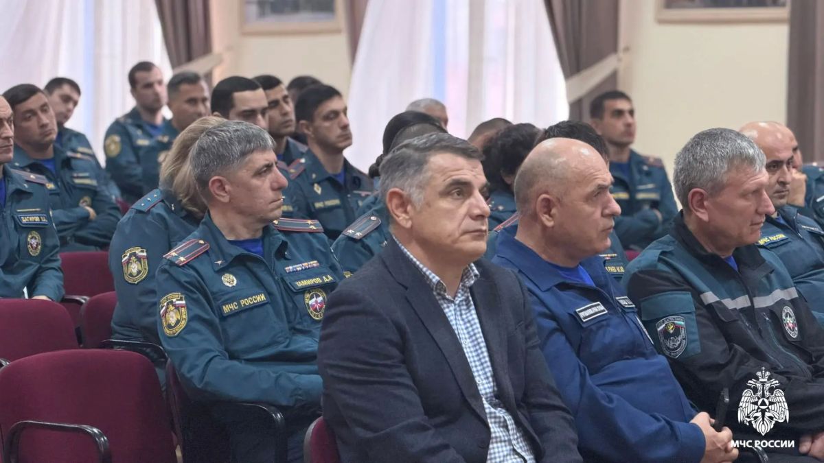 В Махачкале детально разобрали опыт ликвидации крупнейших пожаров республики В Махачкале детально разобрали опыт ликвидации крупнейших пожаров республики