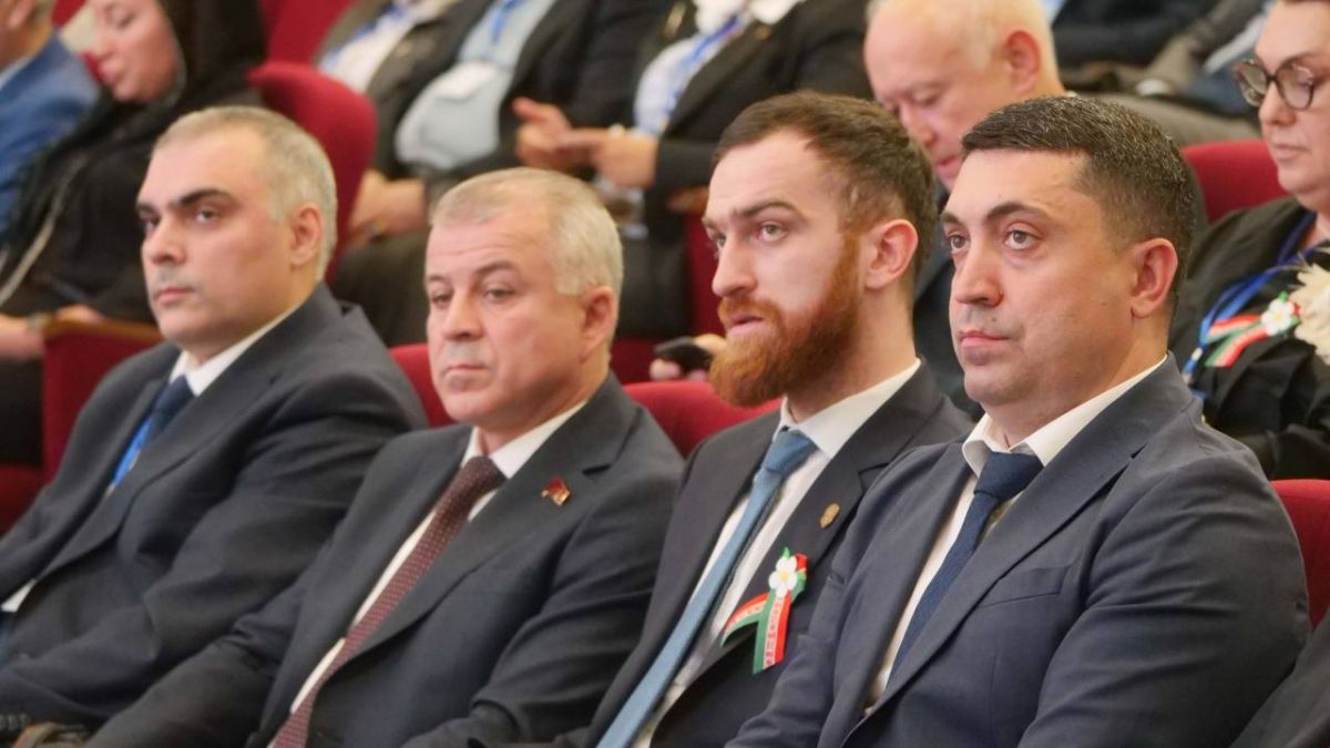 В Дагестане прошел IV Международный форум соотечественников, проживающих за рубежом В Дагестане прошел IV Международный форум соотечественников, проживающих за рубежом